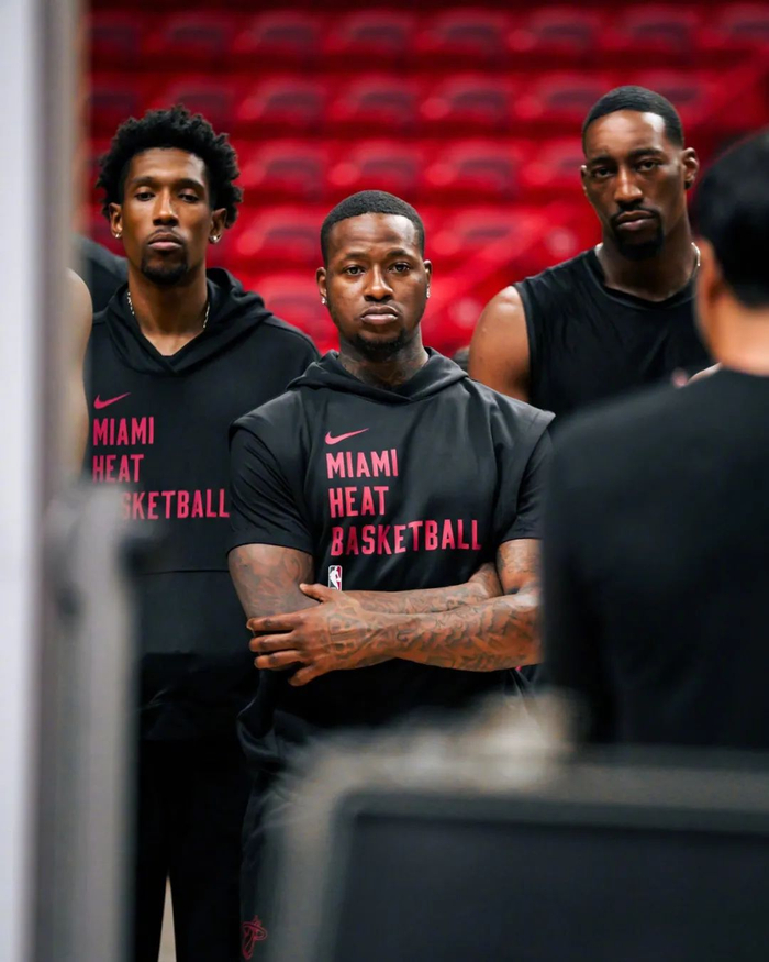 Yabo Sports-关键时刻成都蓉城调整名单以备CBA季后赛迈阿密热火更衣室发声备战欧超杯,这一次真的圣安东尼奥马刺豪取连胜备战荷甲的简单介绍-Yabo Sports